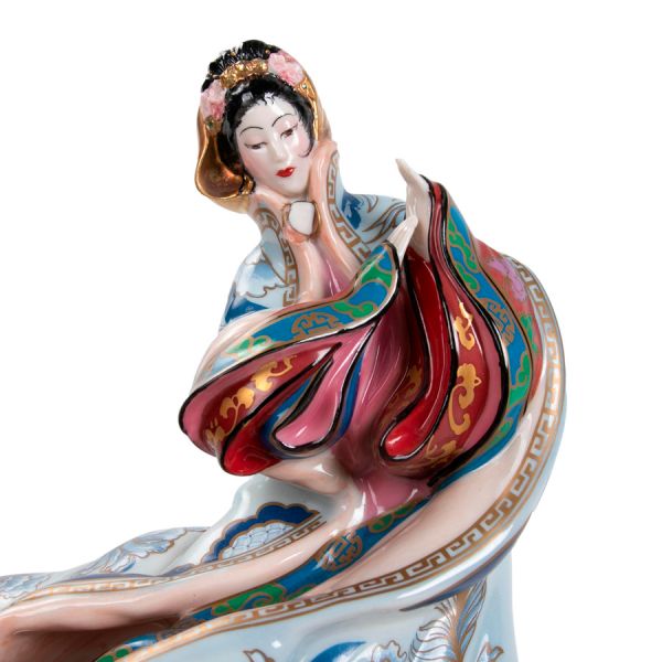 Escultura de porcelana mujer japonesa