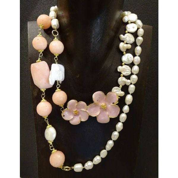 Collar italiano  con perlas barrocas, cuarzo rosa y esmalte, S.XXI