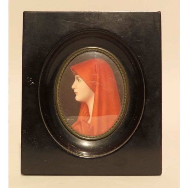 Miniatura al óleo Dama con manto rojo firmado Genner, segunda mitad siglo XIX. 