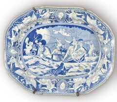 Fuente para carne con escena mitológica en loza estampada en azul y blanco. Inglaterra, principios S. XIX