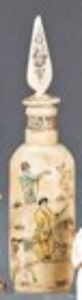 Tabaquera tallada en marfil con decoración pintada, India primer tercio S. XX.